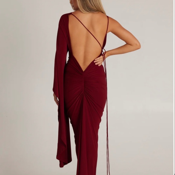 Melani Athena Dress in Wine - Picture 1 of 4